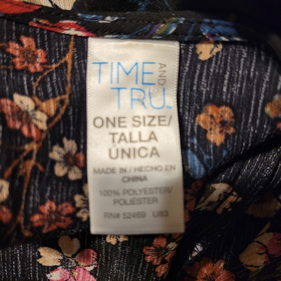 Black Floral Kimono - Picture 5 of 5